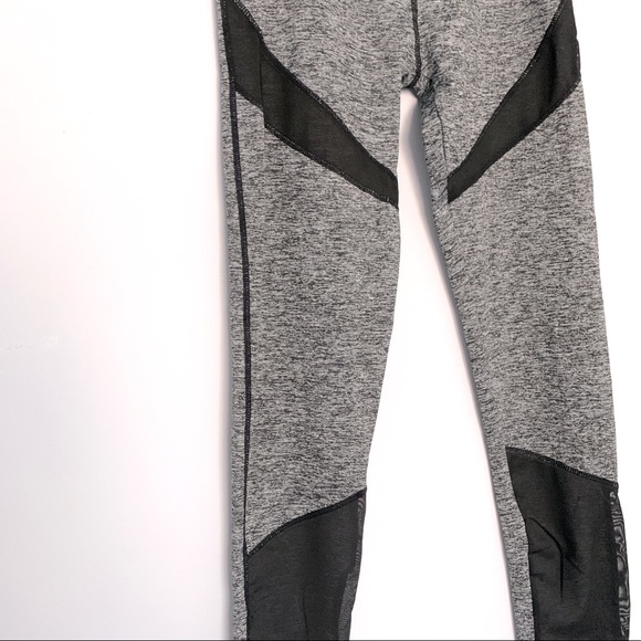 Sporty Athletic Running Workout Exercise Jog Leggings Mesh in Grey, Black (M) - Picture 2 of 3
